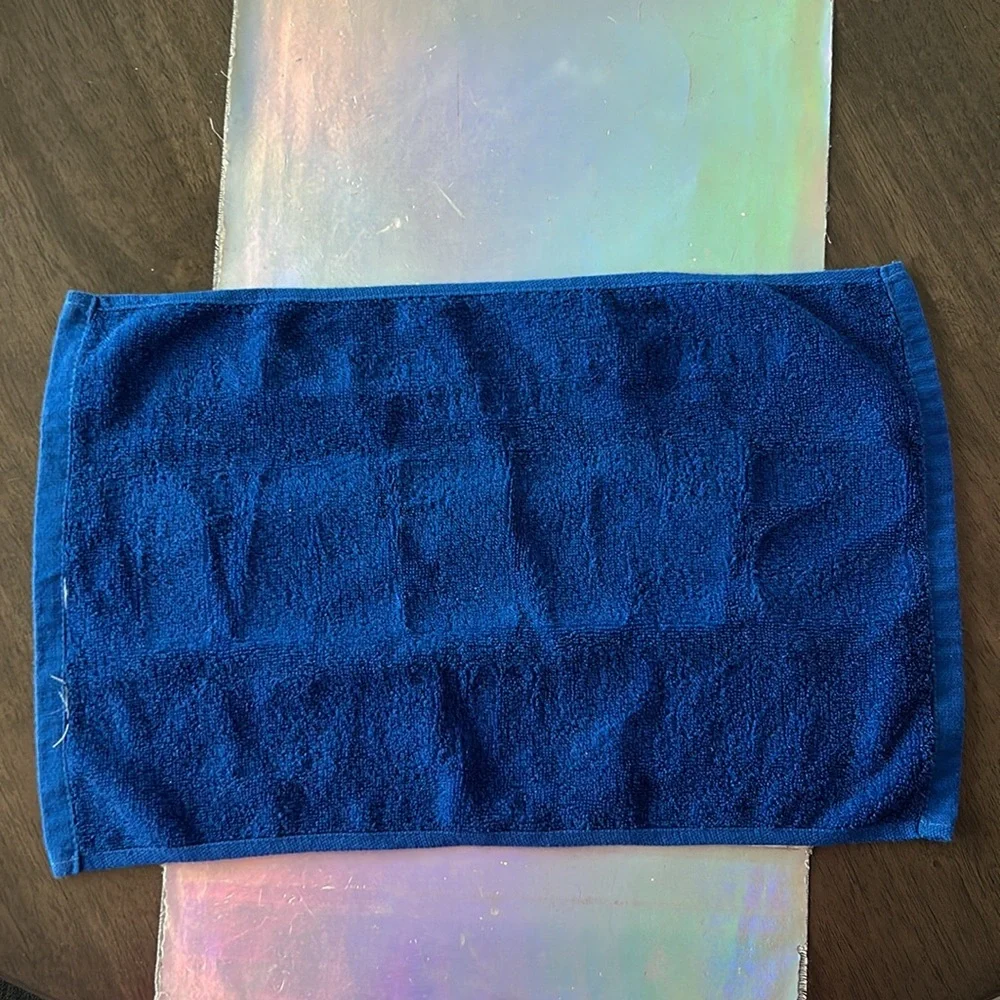 💦 Charli XCX & Troye Sivan Sweat Tour Merch Towel 💦 - Picture 2 of 3